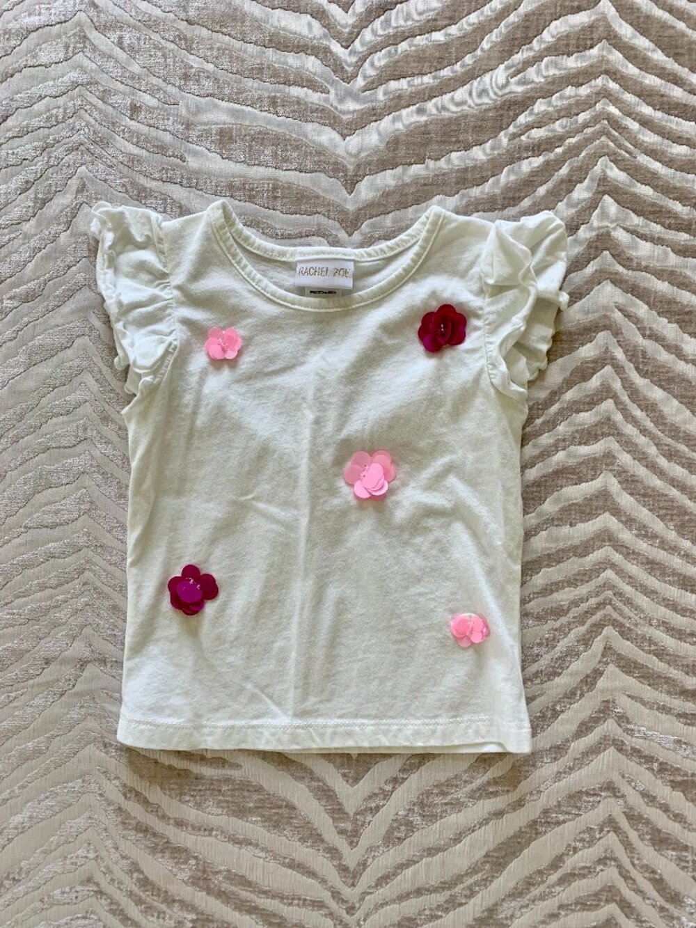 Rachel Zoe White Cotton Shirt With Pink and Fuschia 3D Flowers Size: 4